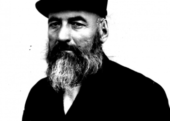 «حسن رشدیه» و دردسرهای برپایی مدرسه در ایران / وقتی در ایران به مدرسه‌ها حمله می‌شد!