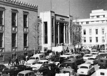 اعتراض به «آلودگی هوا» در سال ۱۳۵۶ شمسی