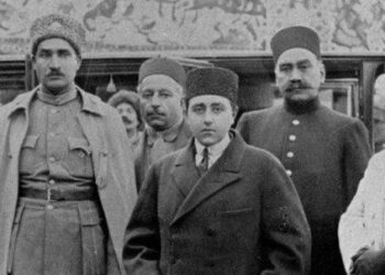 تغییر حکومت کشور   ۱۰۲ سال پیش طبق شایعات انگلیسی‌ها!