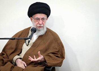 تاکید رهبر انقلاب بر اهمیت تاریخ صحیح و روایت متقن