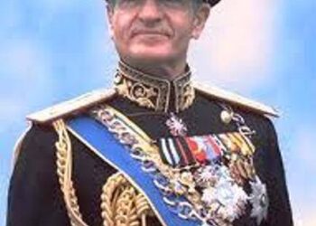 جریان انقلاب”پهلوی دوم” را به یک مرد تنها تبدیل کرده است.