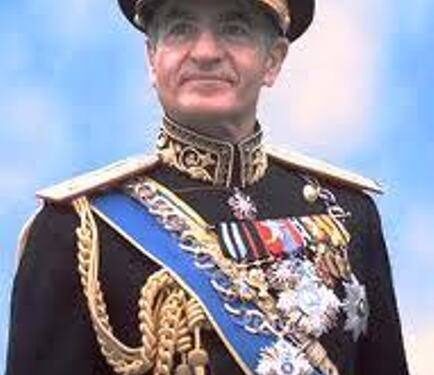 جریان انقلاب”پهلوی دوم” را به یک مرد تنها تبدیل کرده است.