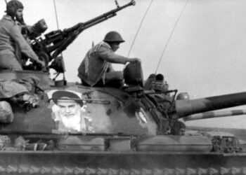 رؤیارویی تاتک‌ها در جنگی نابرابر / برتری روحیه شهادت طلبی بر تجهیزات زرهی دشمن