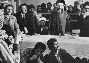 سنندج؛ اولین شهر که انجمن شهری در آن شکل گرفت / میانجی‌گری آیت‌الله طالقانی، شعله‌های آتش شورشی مسلحانه را تا خاموش کرد