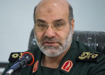 بارها تلاش کردم اما سردار زاهدی حاضر به بیان خاطراتش نشد