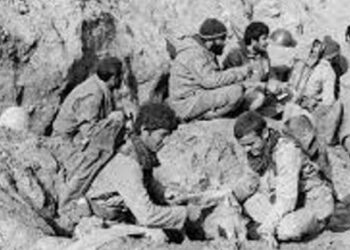 بسیجی کوچکی که تشنه‌لب به دیدار مولایش رفت