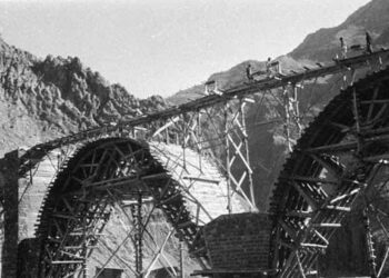 دل ربای آهنی یک ملت / پل ورسک