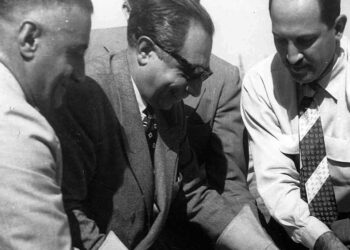 چشم‌هایی که به شیر نفت ایران دوخته شده بود