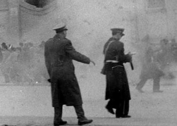 یک رویداد و پنج بازیگر