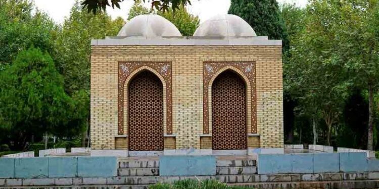 مقبره پرفسور آرتور پوپ در اصفهان