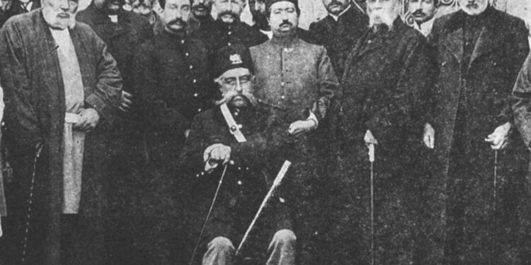 از منجم باشی تا غلام بچه باشی | تشکیلات حکومتی قاجار