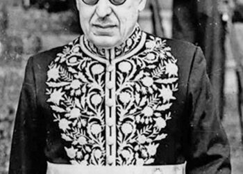 زندگینامه احمد قوام، سیاستمدار و نخست‌وزیر دوره قاجار و پهلوی