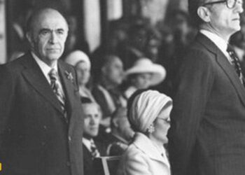 محل دفن امیرعباس هویدا پیدا شد؟ +عکس