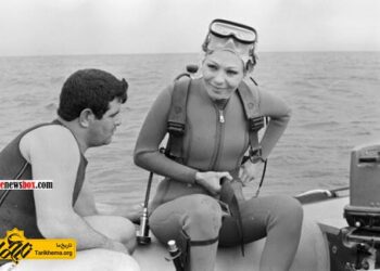 عکس‌های کمتر دیده شده از غواصی فرح دیبا در جزیره کیش