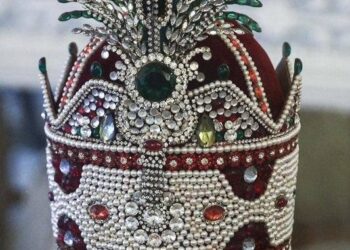 به سلطنت رسیدن رضا خان در ایران