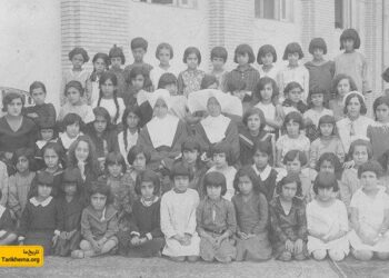 آداب مدرسه رفتن زنان و دختران ۱۴۰ سال پیش به روایت مونس‌الدوله ندیمه باسواد قجری