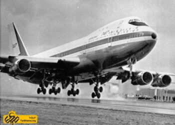 نخستین هواپیمای جت بوئینگ ۷۳۷ هواپیمایی ملی ایران