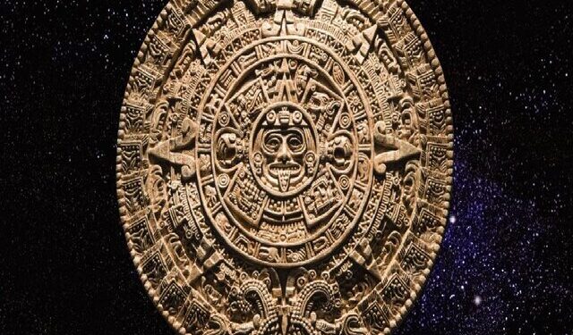 اسامی پارسی باستان چه زمانی از تقویم رسمی ایران حذف شد؟