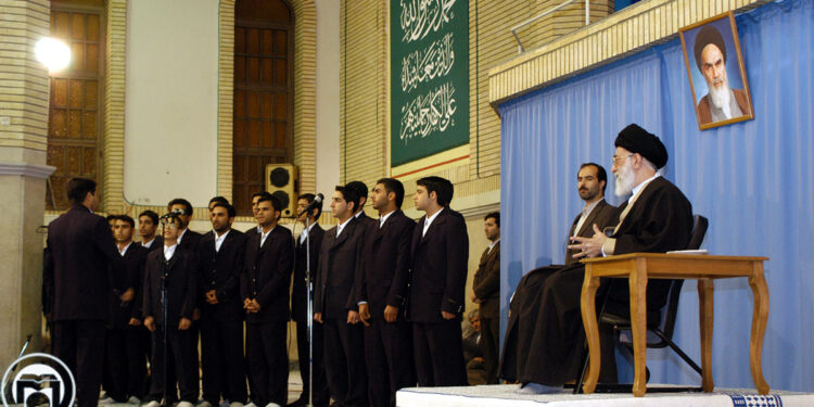 «پیوند رهبر و ملت پس از زعامت» در آیینه تصاویر(۳)