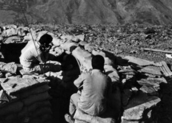 مقاومت روی قله ۲۵۱۹ / کاخ صدام در یک قدمی آتش توپخانه