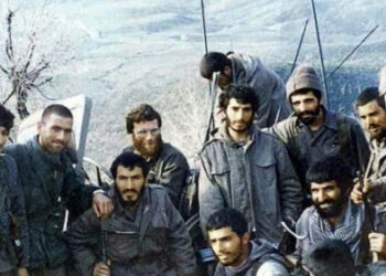 من فرمانده نیستم!