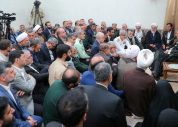 بیانات رهبر انقلاب در دیدار دست‌اندرکاران کنگره ملی شهدای استان مازندران منتشر شد