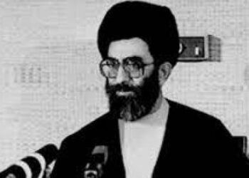 ضرورت گرفتن ابتکار عمل در برابر استکبار جهانی