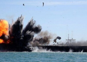 نبرد دریایی ایران و آمریکا در خلیج‌فارس / شهادت نادر مهدوی و یارانش