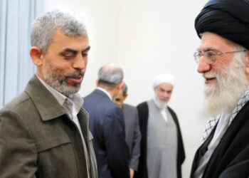 پیام رهبر انقلاب اسلامی در پی شهادت مجاهد قهرمان، فرمانده «یحیی السنوار»