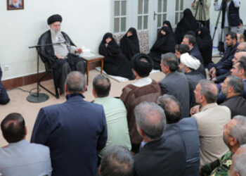 بیانات رهبر انقلاب در دیدار دست‌اندرکاران کنگره ملی شهدای کرمانشاه منتشر شد