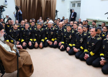 مهمترین وظیفه نیروهای مسلح افزایش آمادگی و توان رزم است