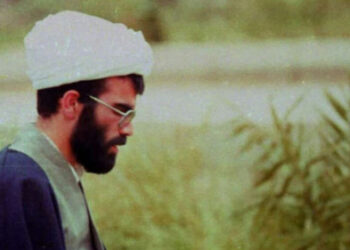 محور اصلی در میان اهل‌بیت، فاطمه الزهرا (س) است