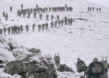 فتح مشقت بار سه قله/ حماسه سازان تنگه کورک