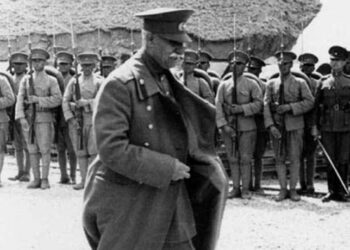 چرا انگلیس حقوق قزاق‌های ایرانی را پرداخت؟