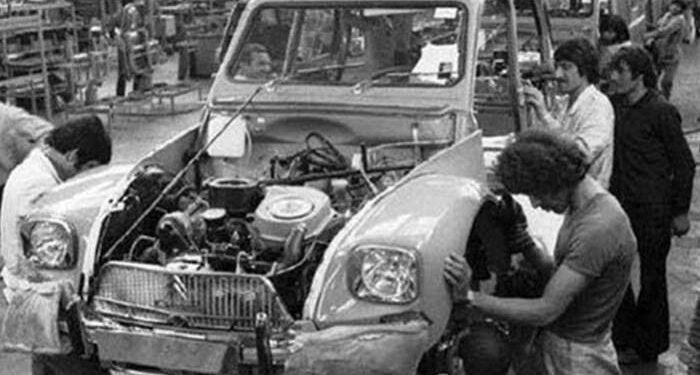 سیاست صنعتی کردن کشور تا چه حد مورد توجه دولت بود؟