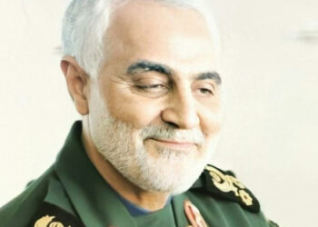 تواضع و فروتنی به خاطر مردم