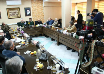 کلیپ نشست هم اندیشی با راویان پیشکسوت دفاع مقدس