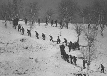 مأموریت سخت احداث جاده فاطمه الزهرا (س)