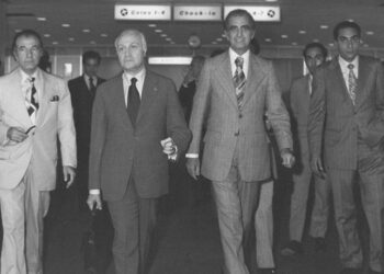 نماینده‌ای که از نمایندگی‌اش خبر نداشت!