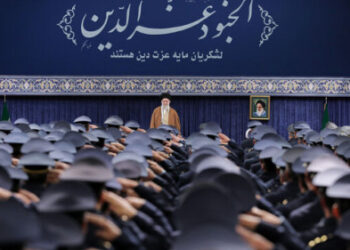 تجربه برجام می‌گوید مذاکره با آمریکا هیچ مشکلی را حل نمی‌کند