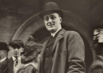 رئیس‌جمهور دوران بحران