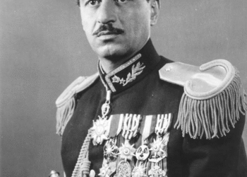 «تیمور بختیار» هم در مهلکه اعتماد به آمریکا افتاد