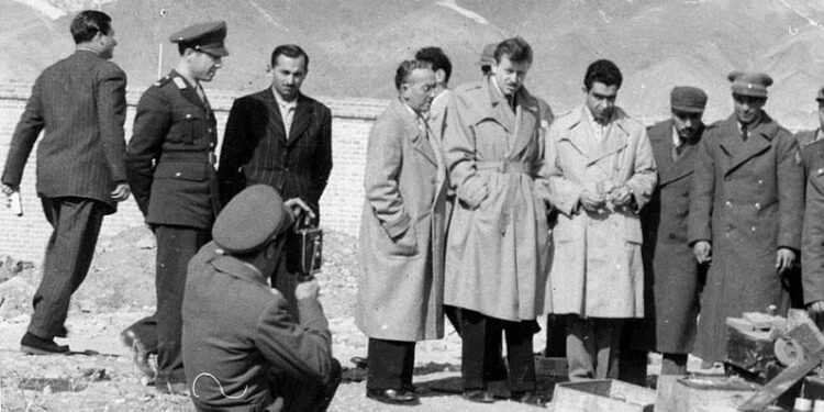 آیا حزب توده از جزئیات کودتا مطلع بود؟