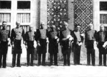 رازهای پنهان مرد میانه‌روِ قدرت