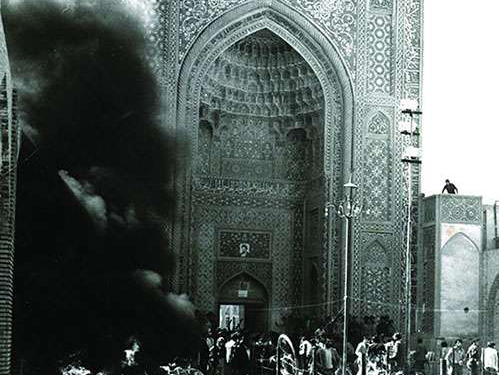 آتش‌زدن مسجد با شعار «جاوید شاه»