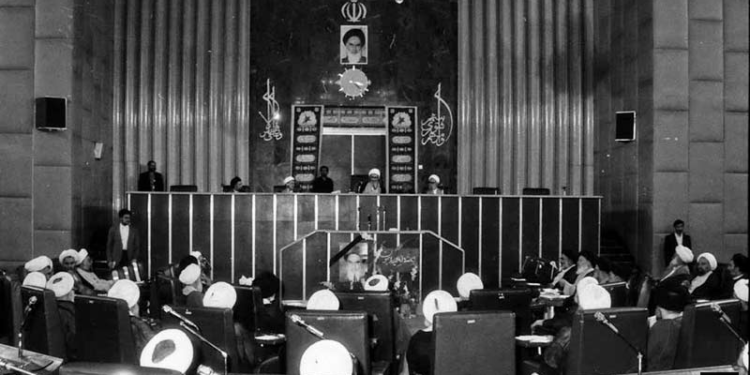 تذکر امام خمینی درباره انتخاب رهبر