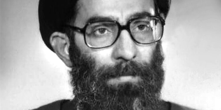 آیتالله سیدعلی خامنهای در آینه تصاویر (بخش نخست/ از میلاد تا پیروزی انقلاب اسلامی)