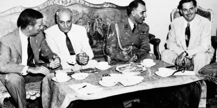 پاداش کودتا